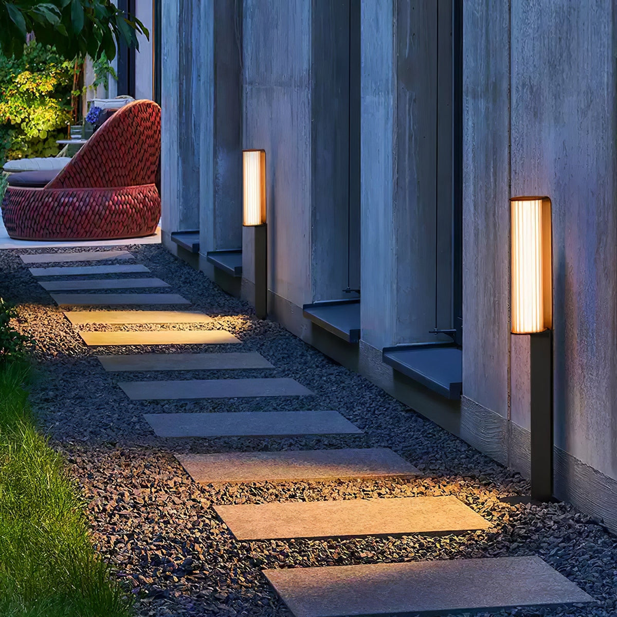 Lumo Arc Duo Outdoor Post Lamp – Modern LED Garden Lighting