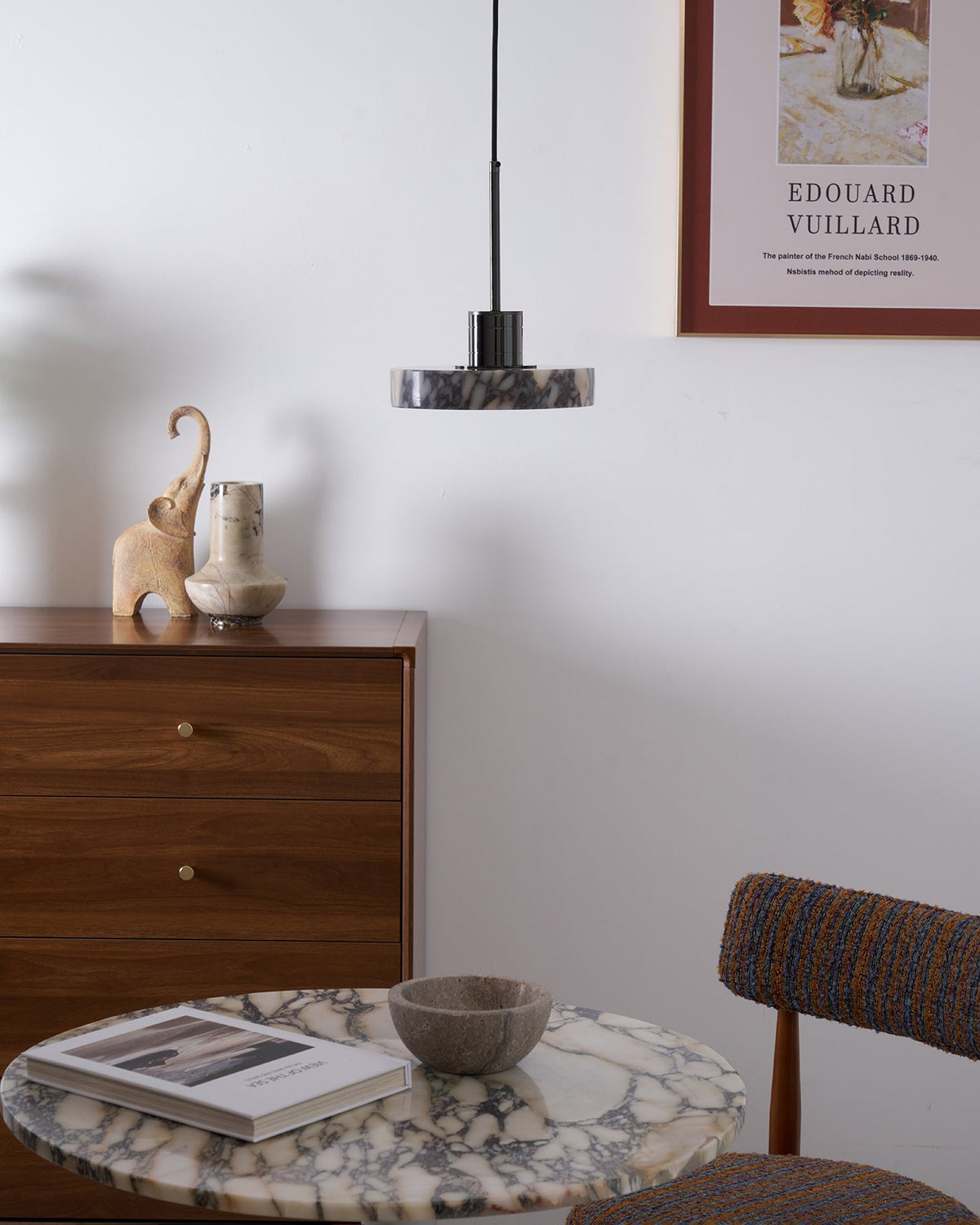 luna-aura-marble-pendant-light