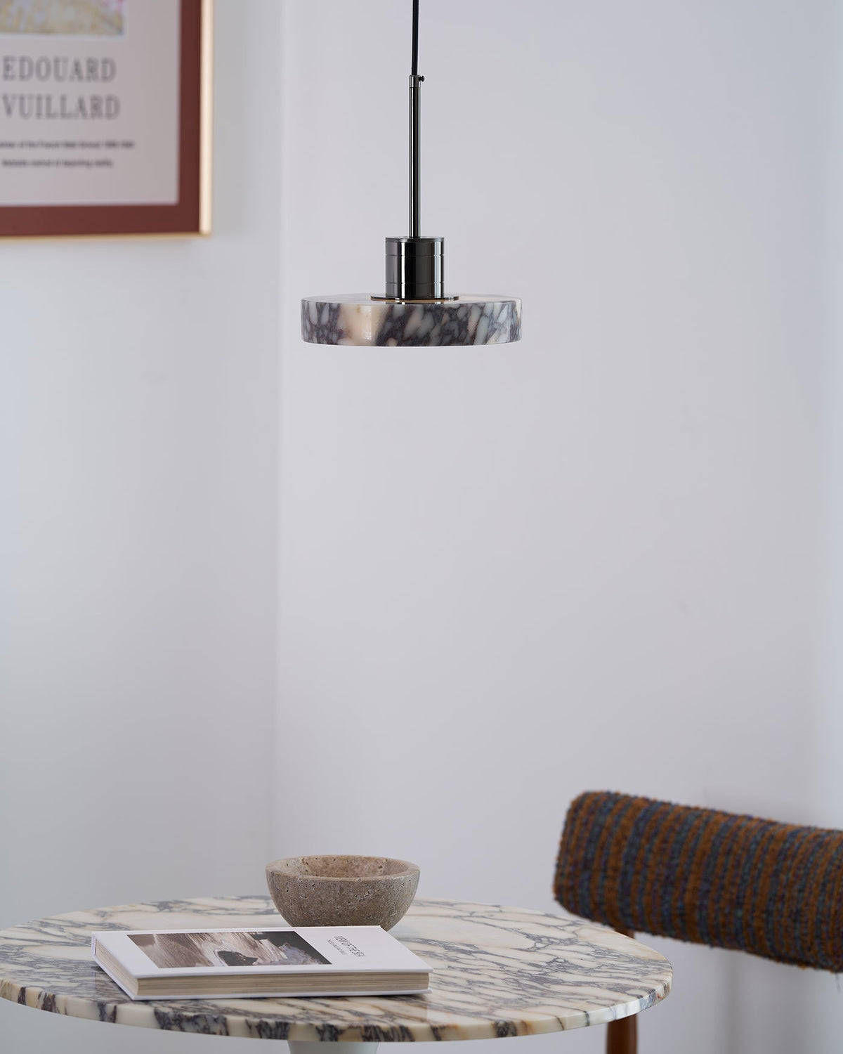 luna-aura-marble-pendant-light