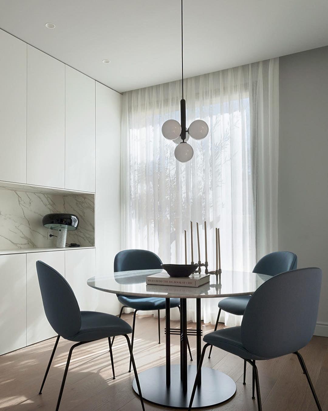 luna-orb-pendant-light