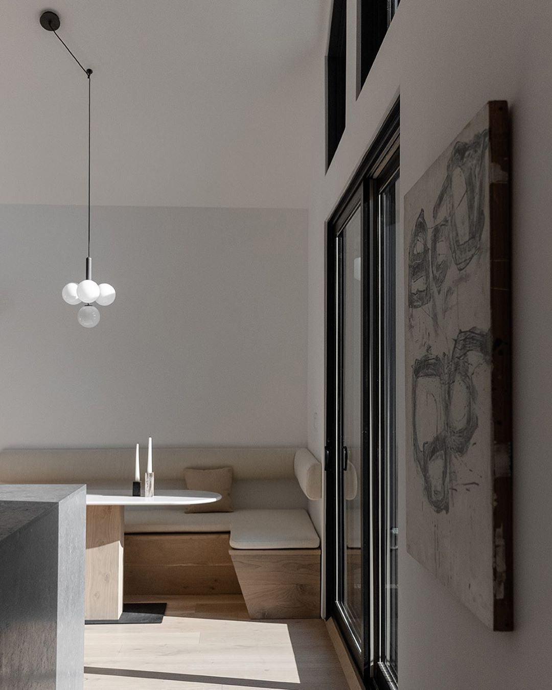 luna-orb-pendant-light