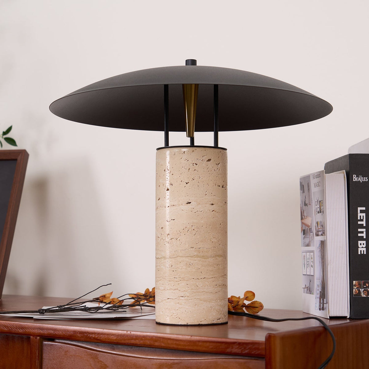 luna-table-lamp