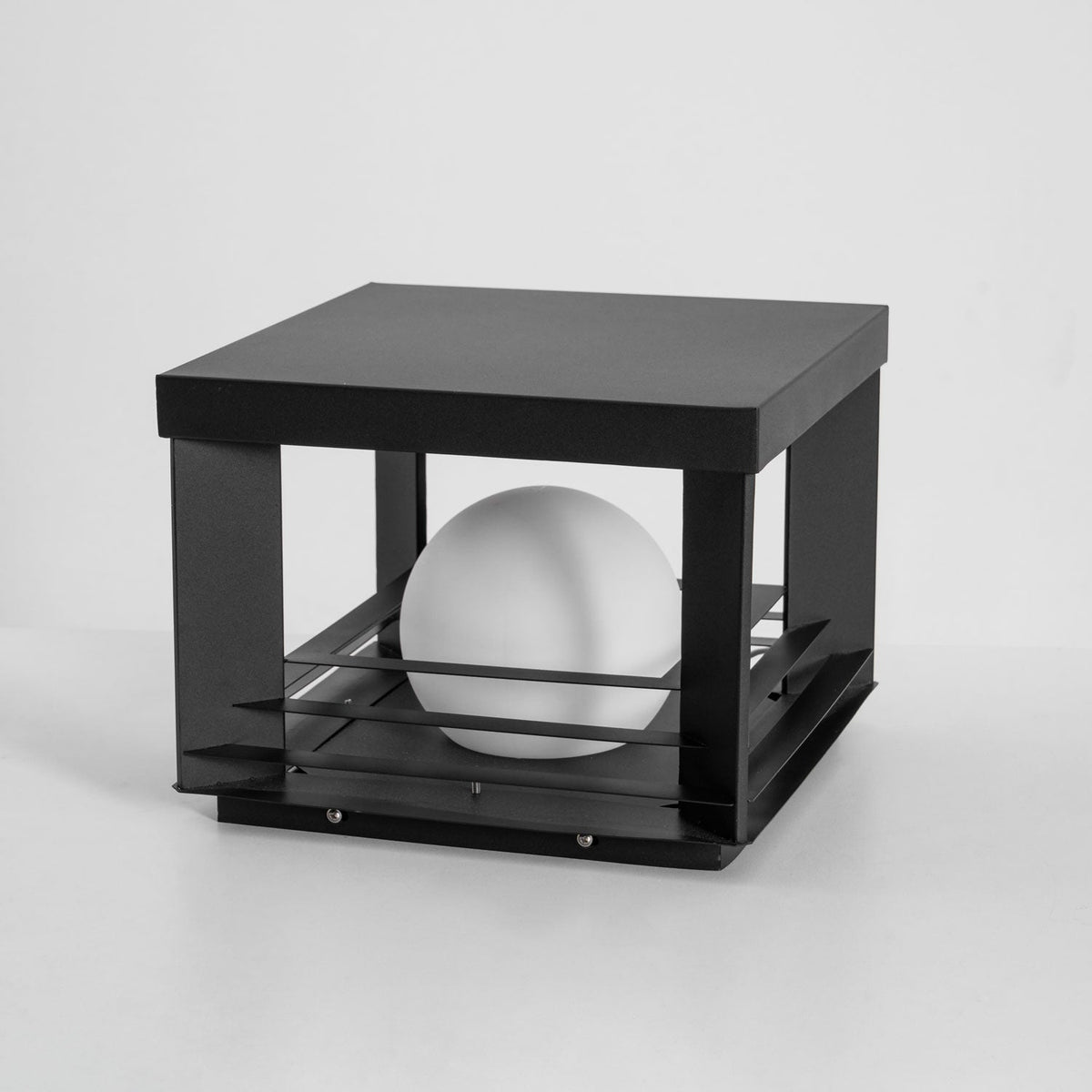 Lunar Crate Outdoor Table Lamp – Modern LED Garden Light
