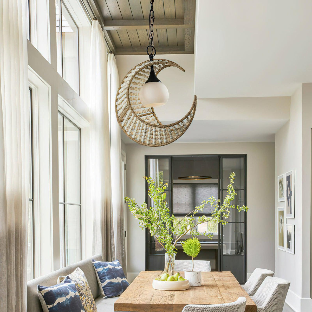 lunar-crest-pendant-lamp