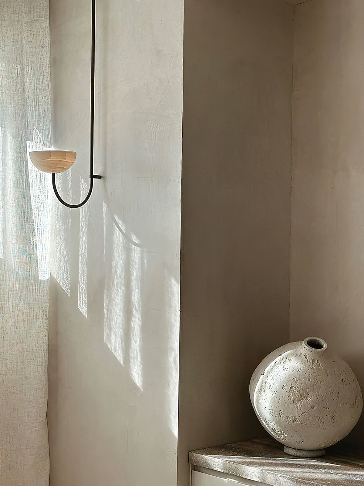 Lunaris Duo Alabaster Pendant Light – Modern Minimalist LED Chandelier