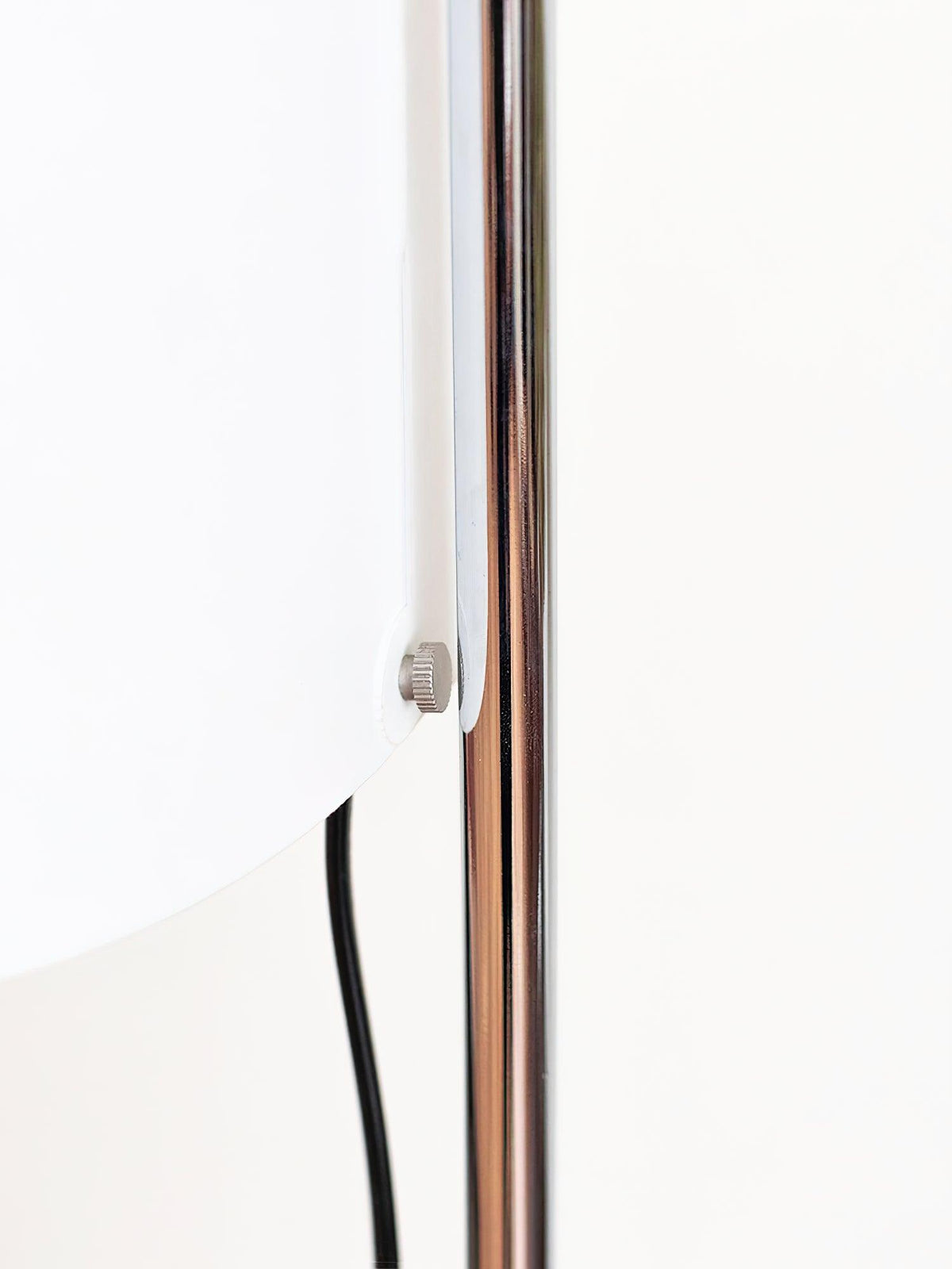Lupe Floor Lamp