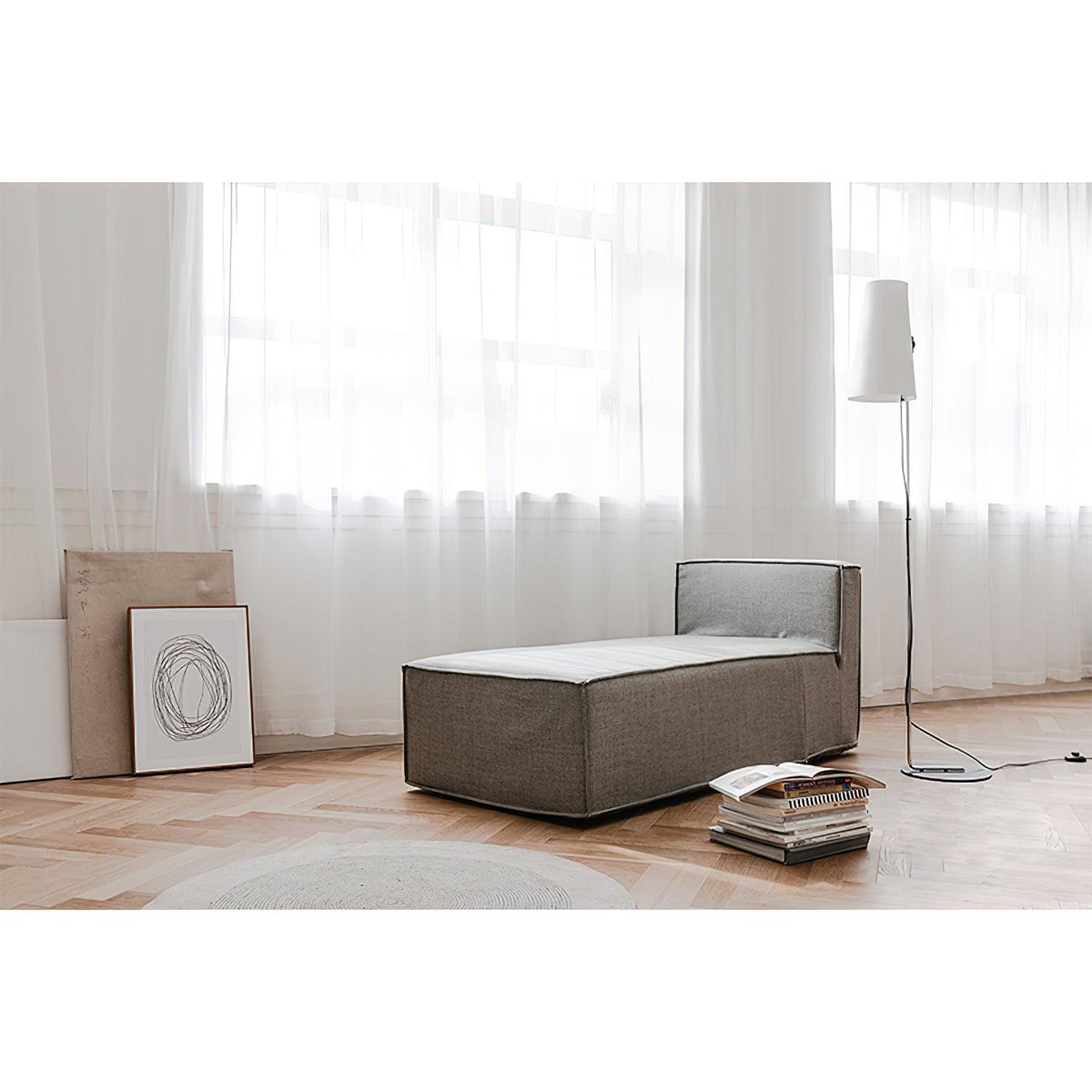 Lupe Floor Lamp