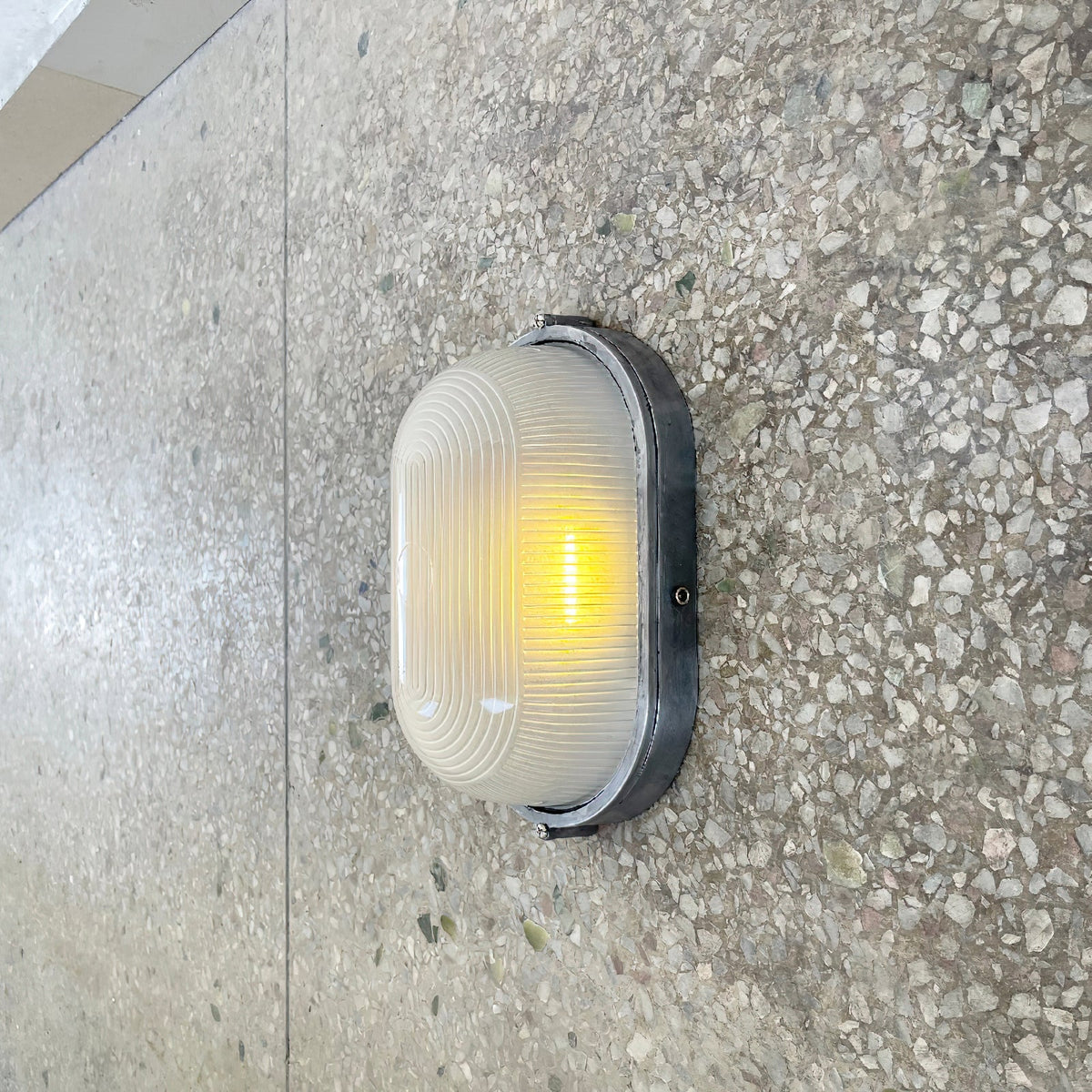 lutec-echo-sconce