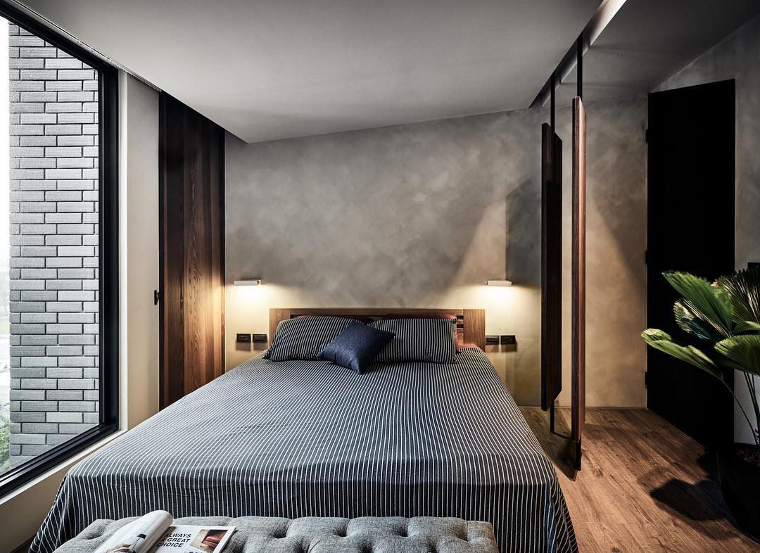 Modern Minimalist Bedroom Wall Lamp