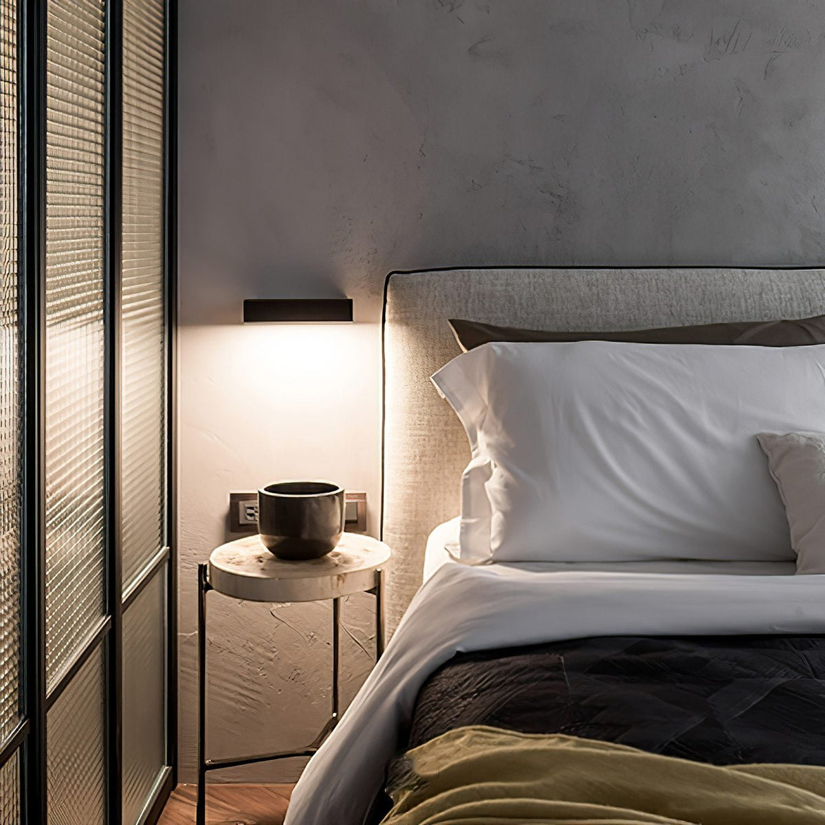Modern Minimalist Bedroom Wall Lamp