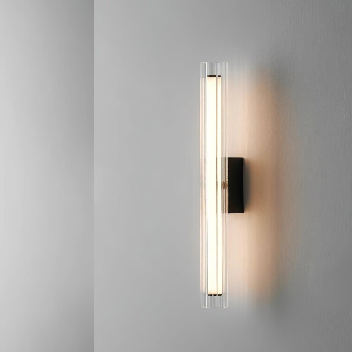 macie-wall-lamp