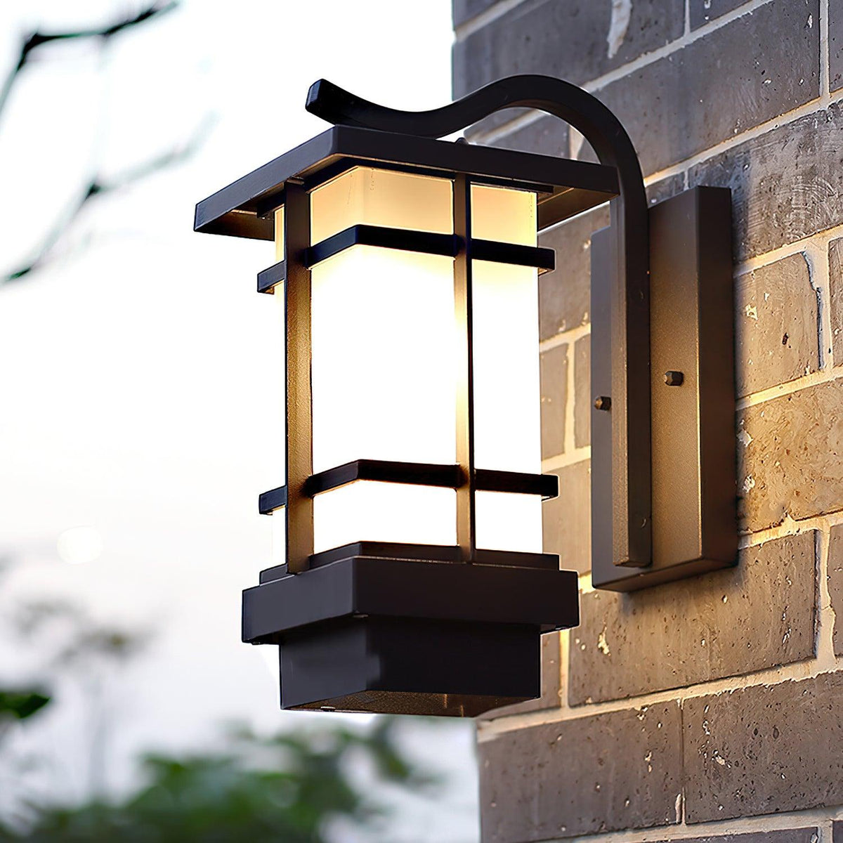 madison-outdoor-wall-lamp