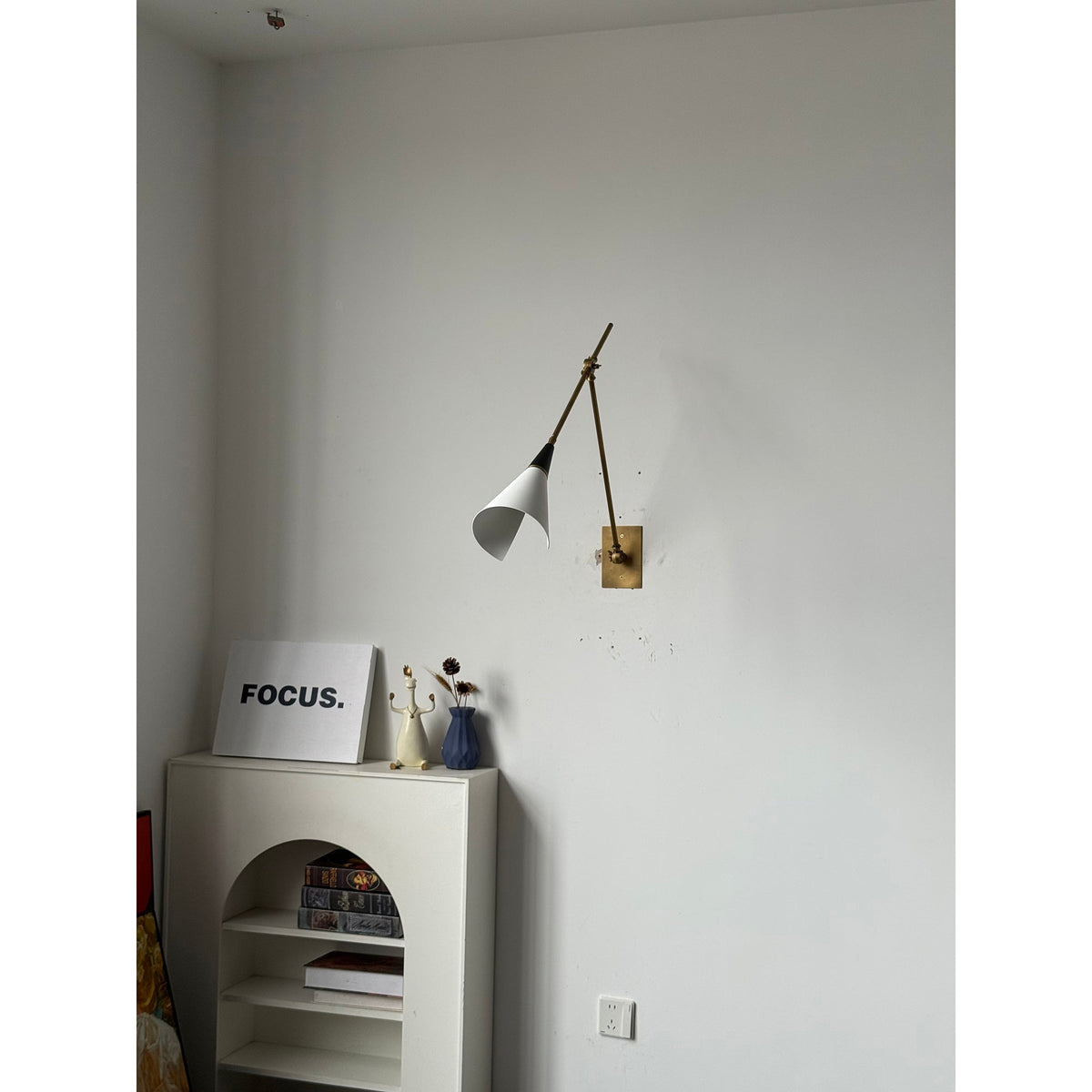 magari-wall-lamp