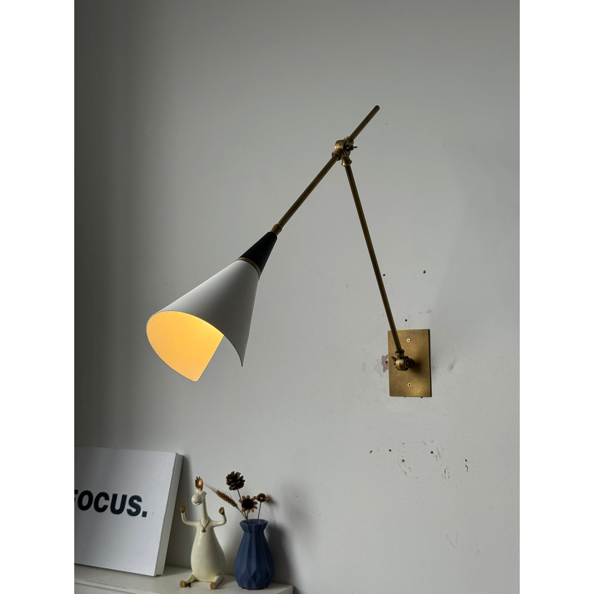 magari-wall-lamp