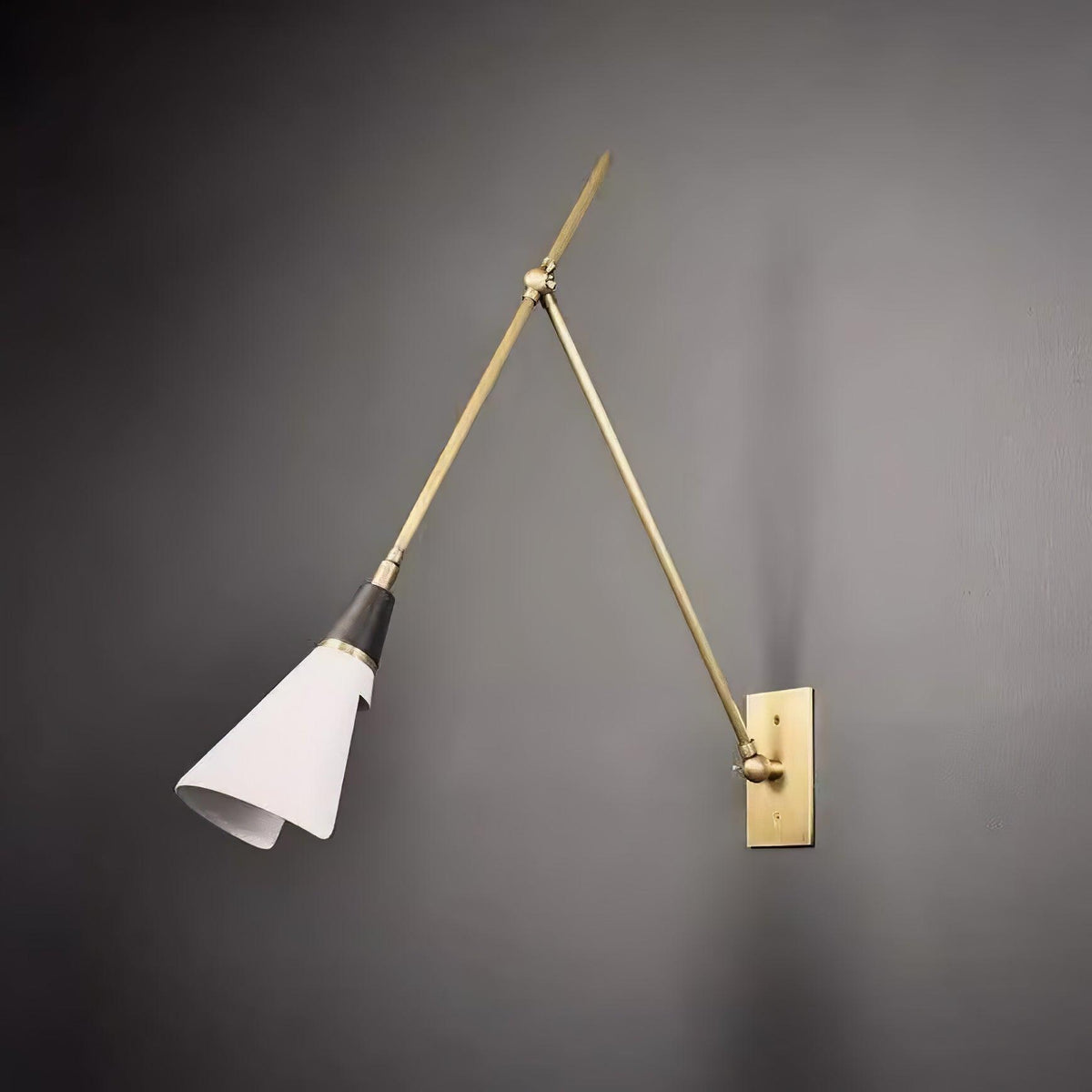magari-wall-lamp