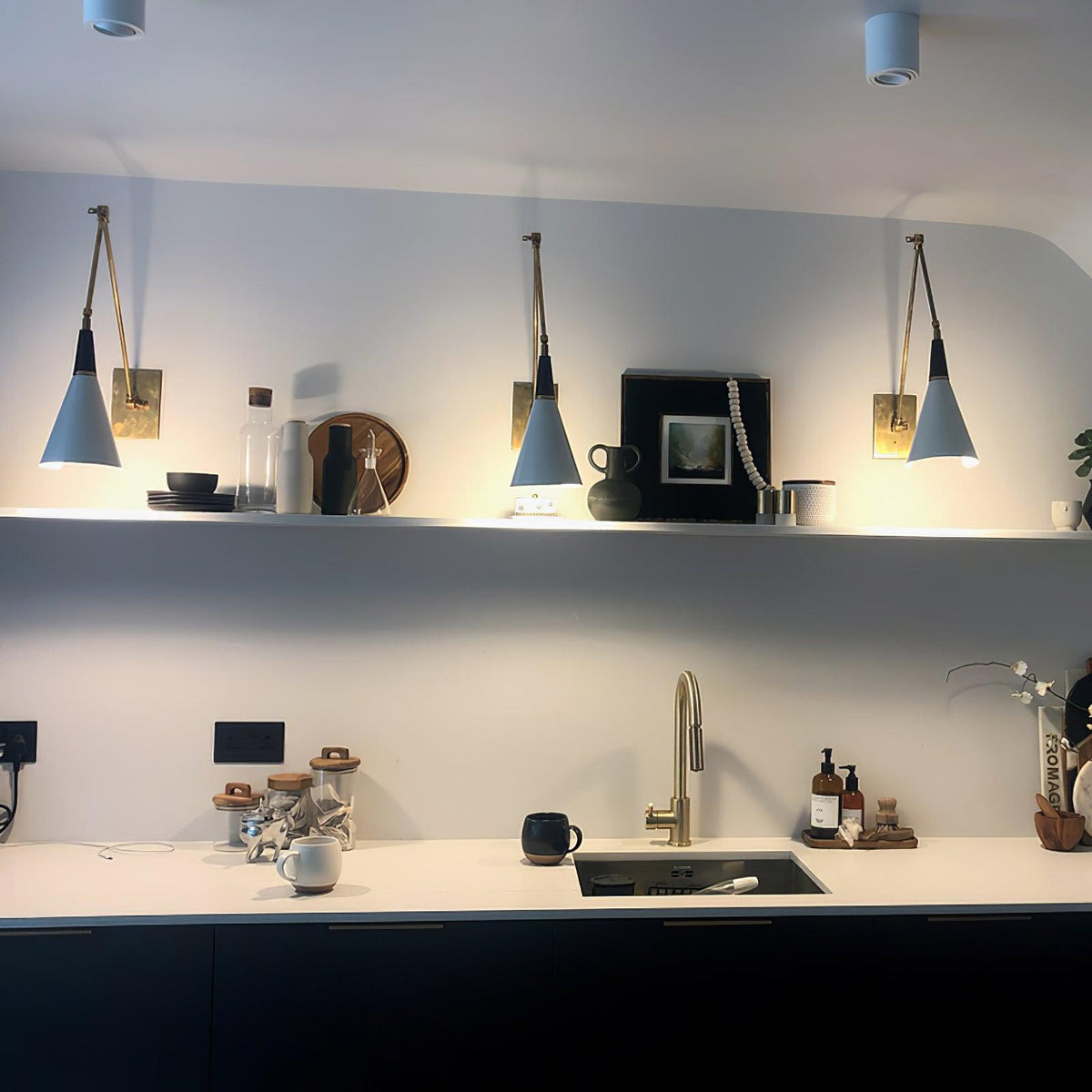 magari-wall-lamp
