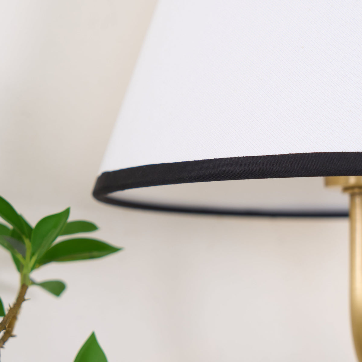 magdalene-wall-lamp