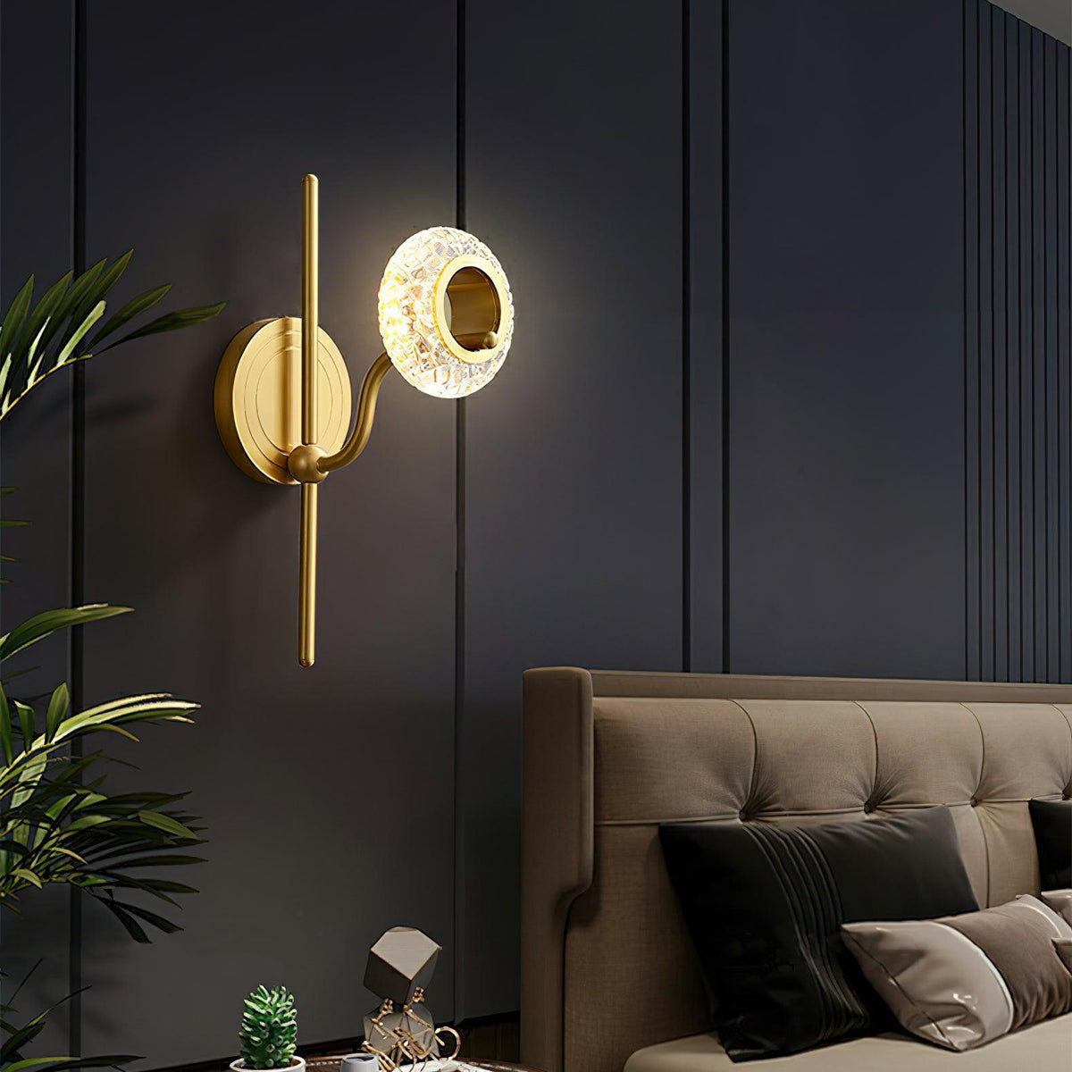magic-ring-wall-light