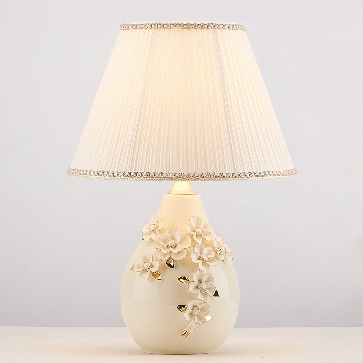Magnolia Ceramic Table Lamp