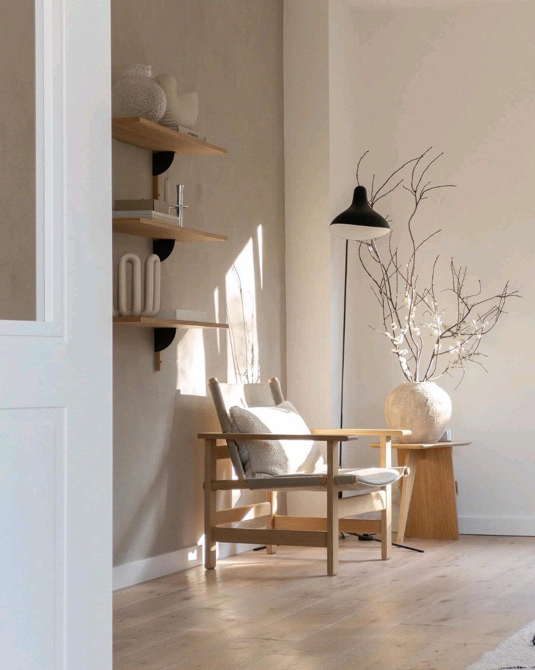 mantis-arm-floor-lamp