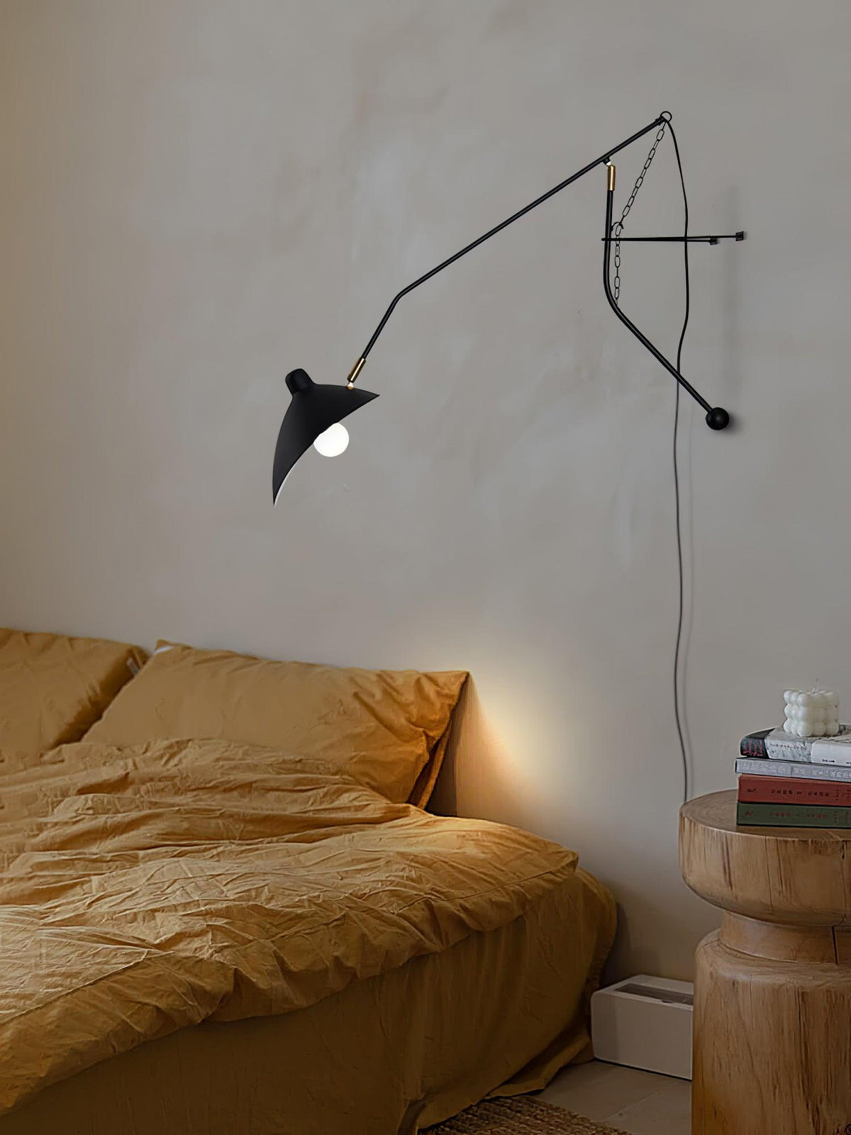 mantis-arm-wall-lamp