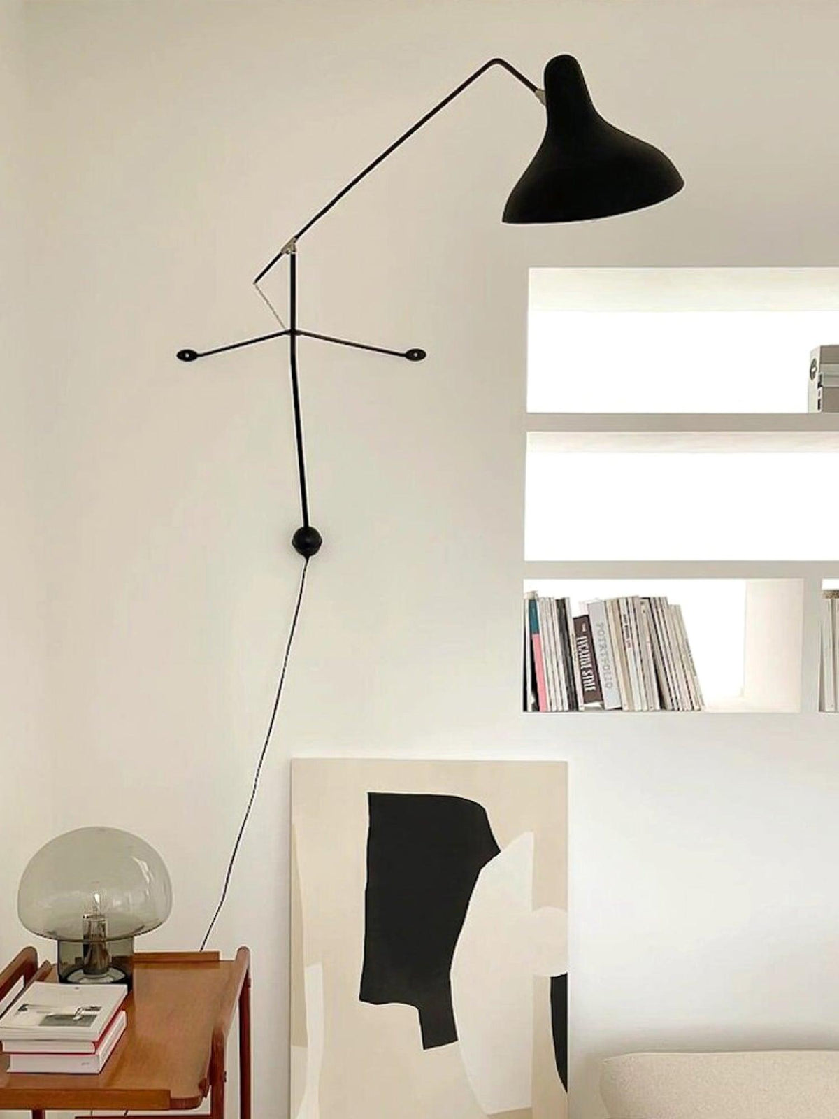 mantis-arm-wall-lamp