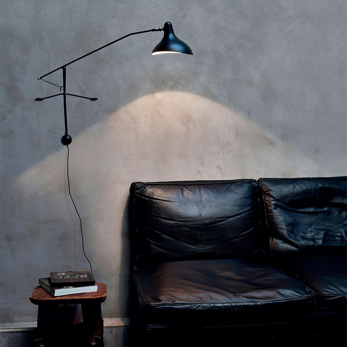 mantis-arm-wall-lamp