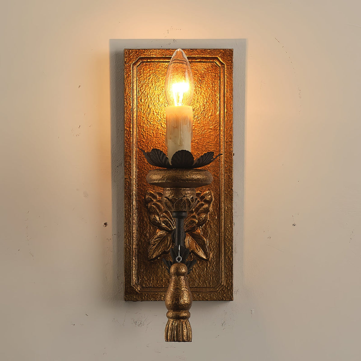 margarite-wall-lamp