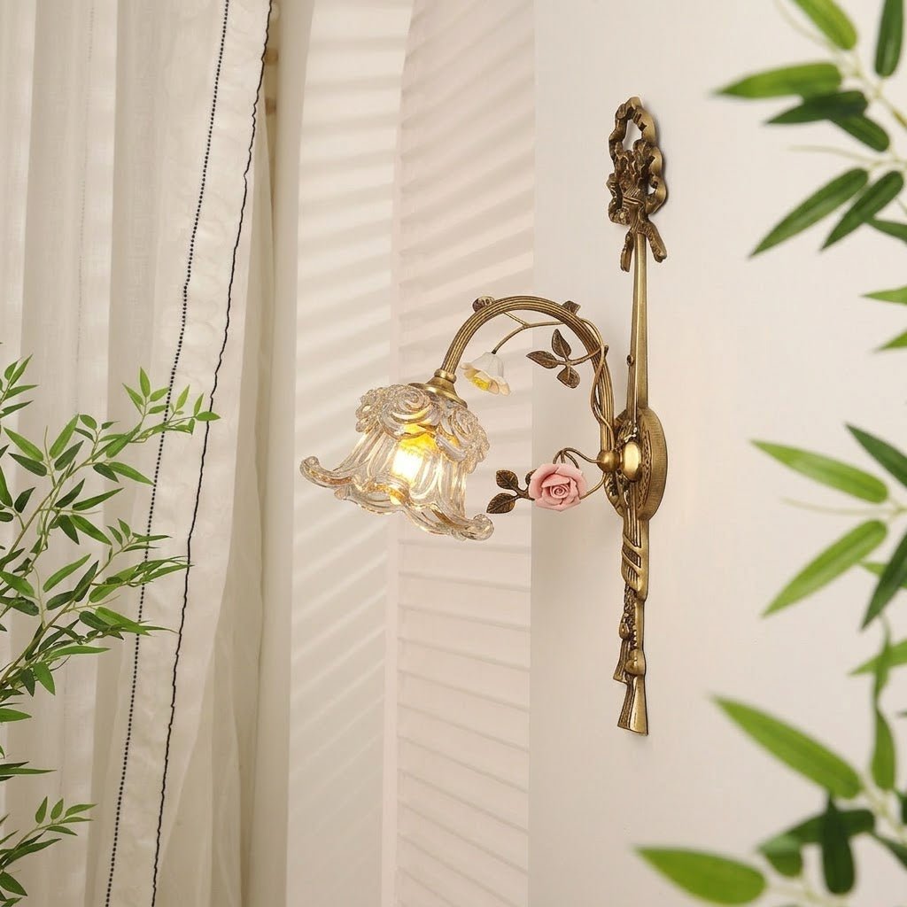 margaux-fleur-wall-lamp