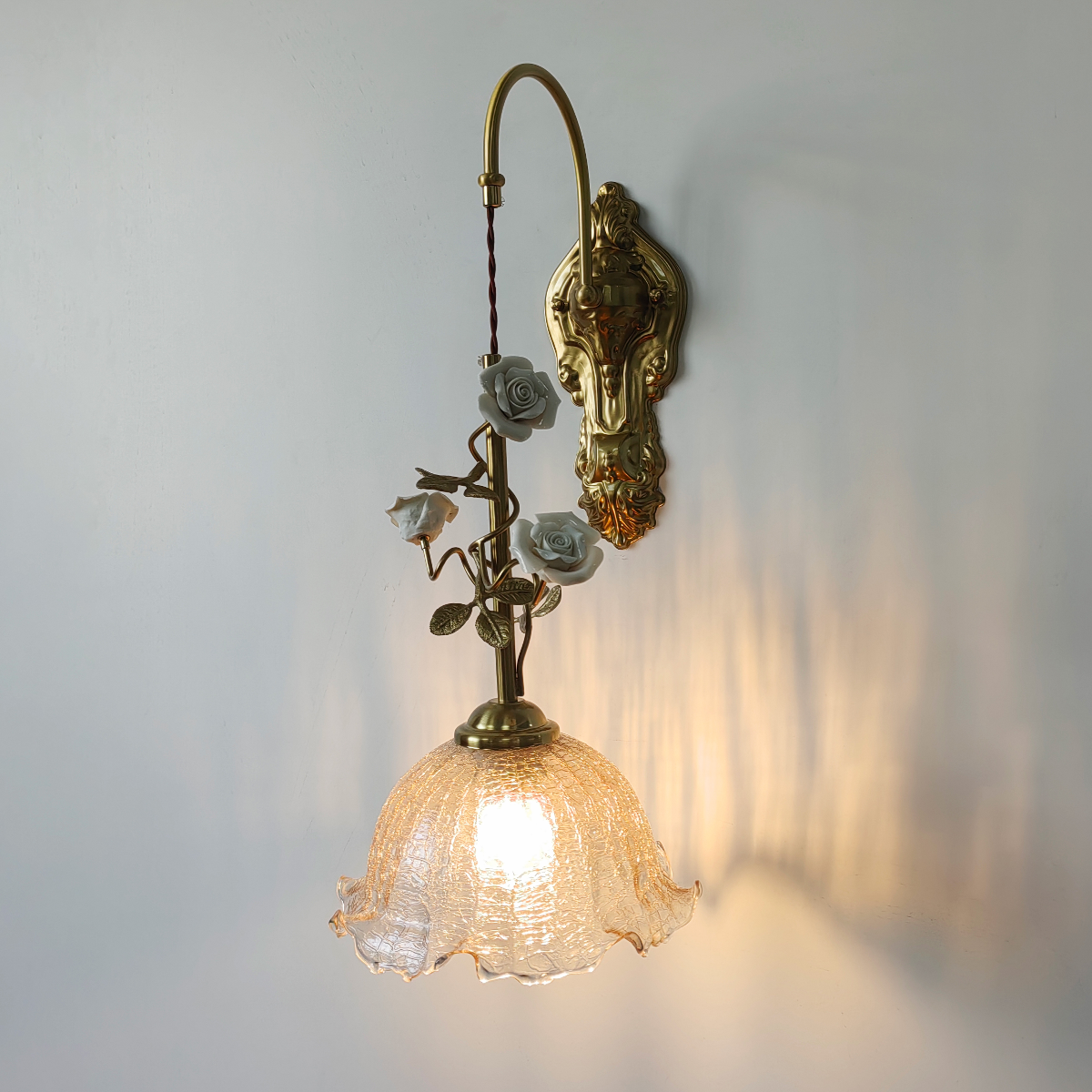 marilee-wall-lamp
