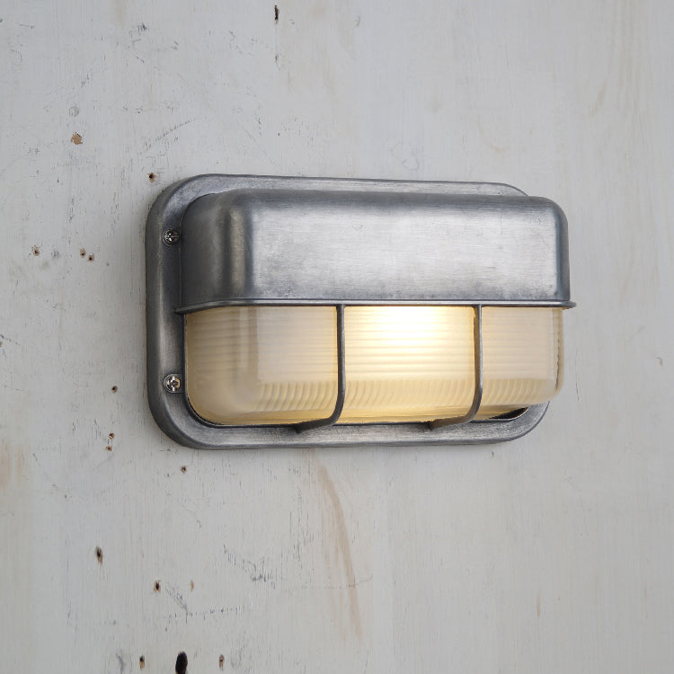 marine-outdoor-sconce