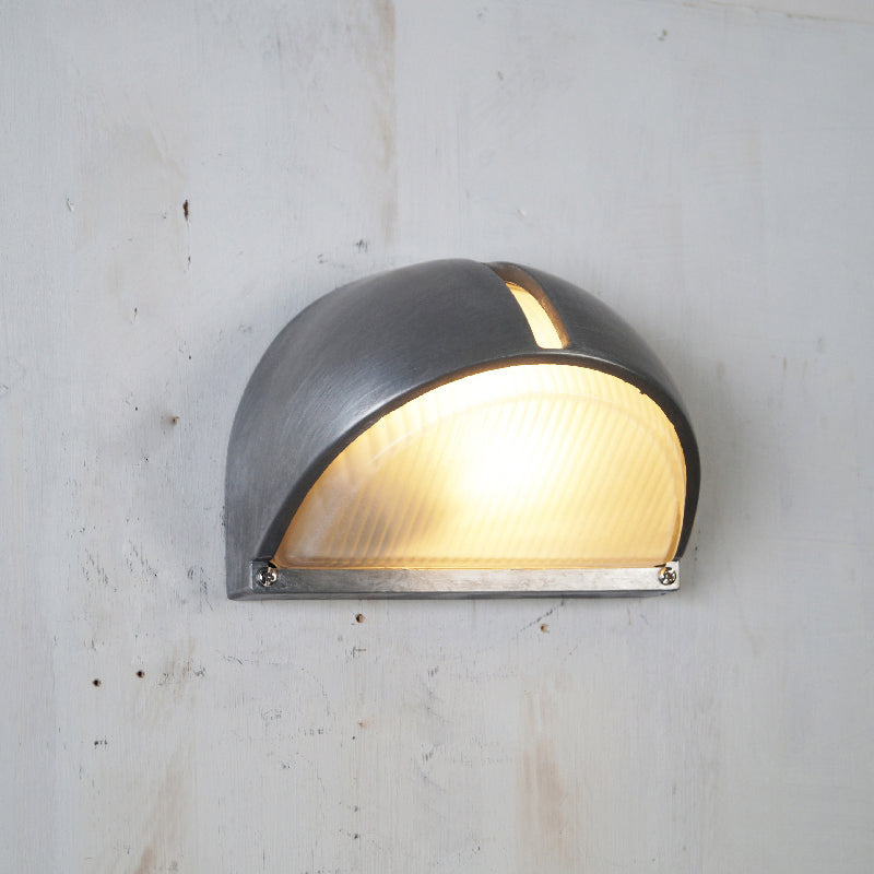 marine-outdoor-sconce