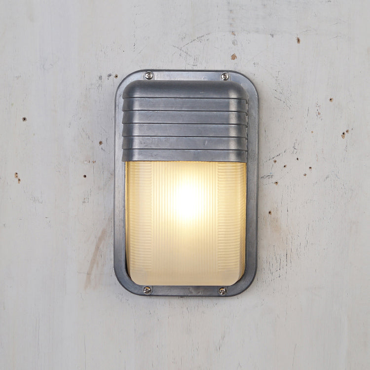 marine-outdoor-sconce