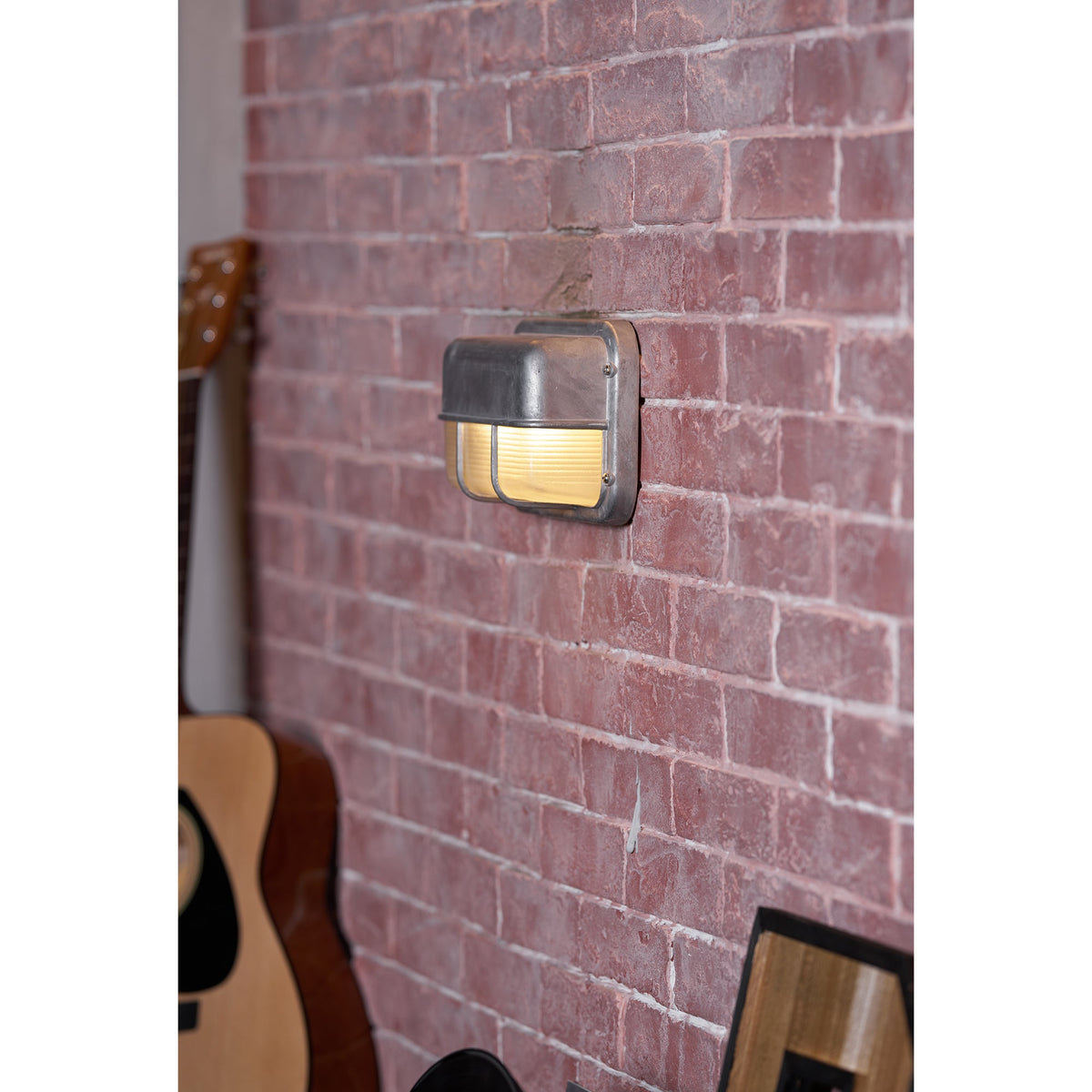 marine-outdoor-sconce