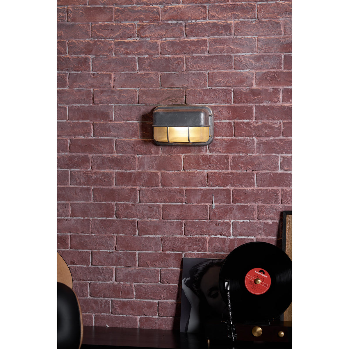 marine-outdoor-sconce