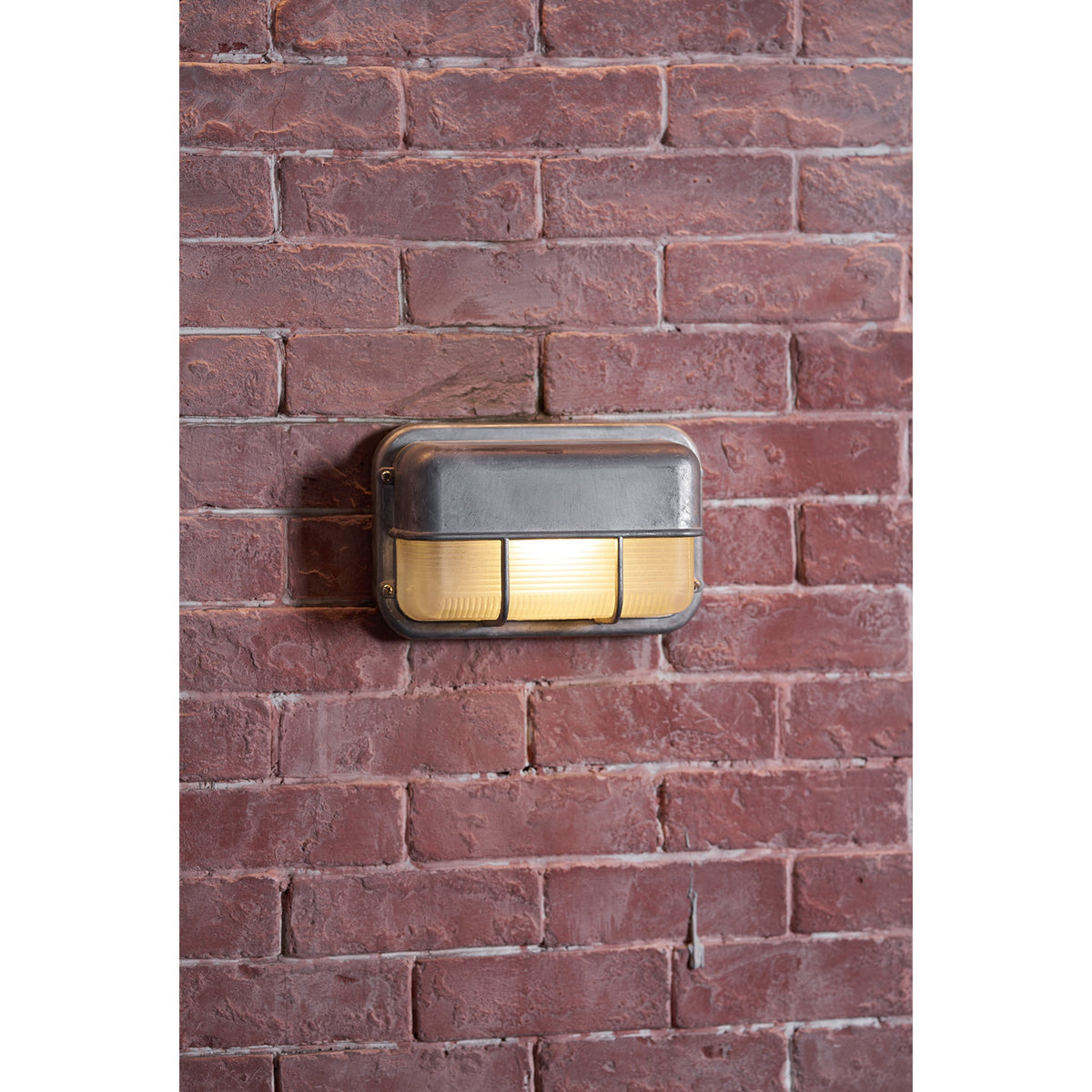 marine-outdoor-sconce