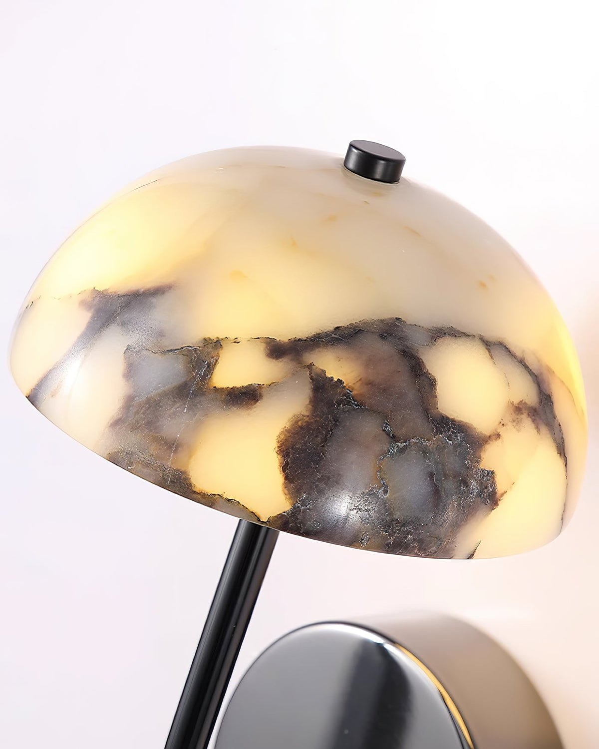 marla-wall-lamp