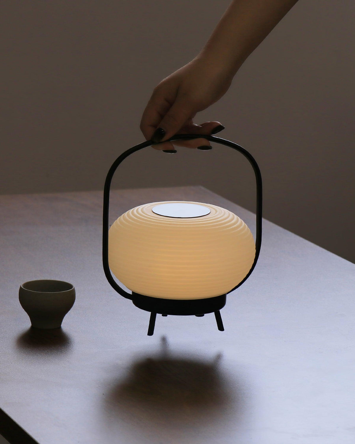 Masker Portable Built In Battery Table Light