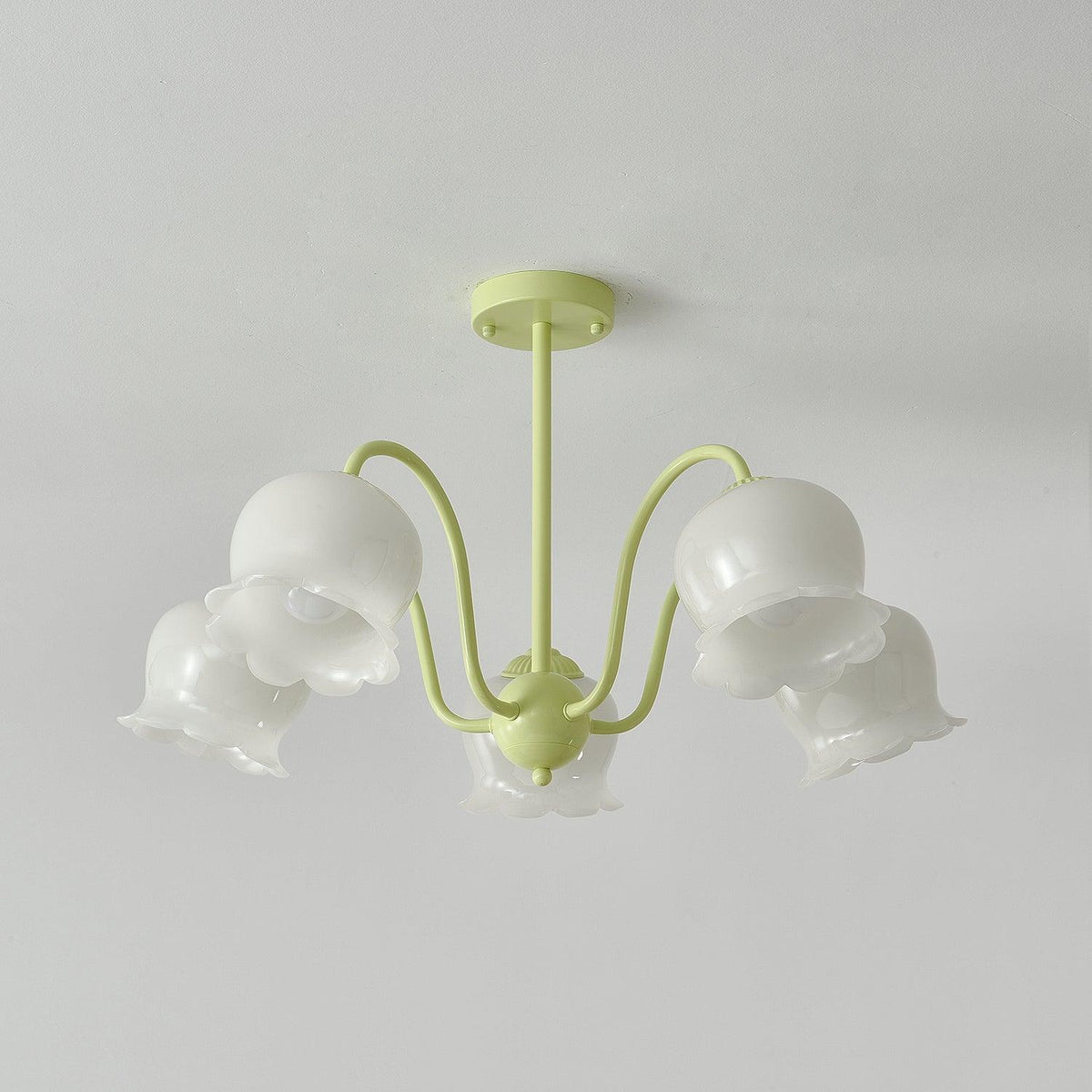 matcha-resin-flower-chandelier