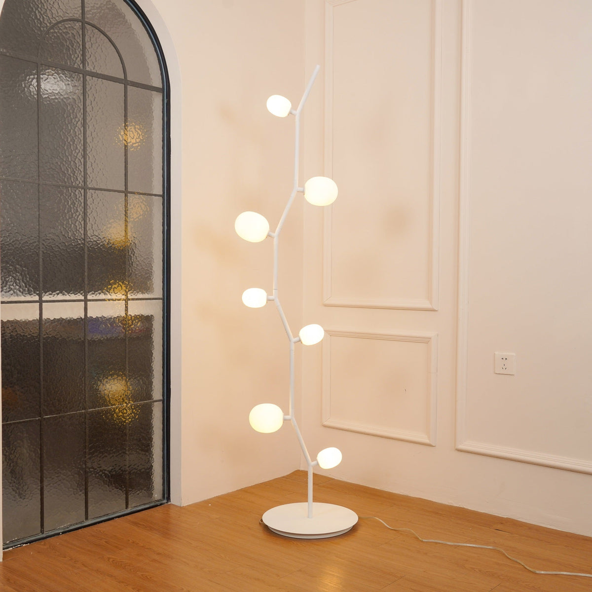 matteo-floor-lamp