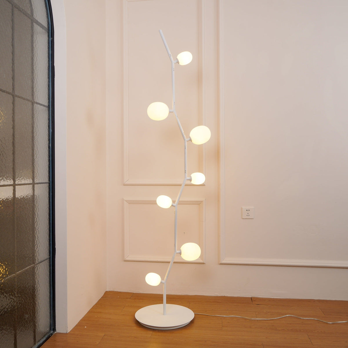 matteo-floor-lamp