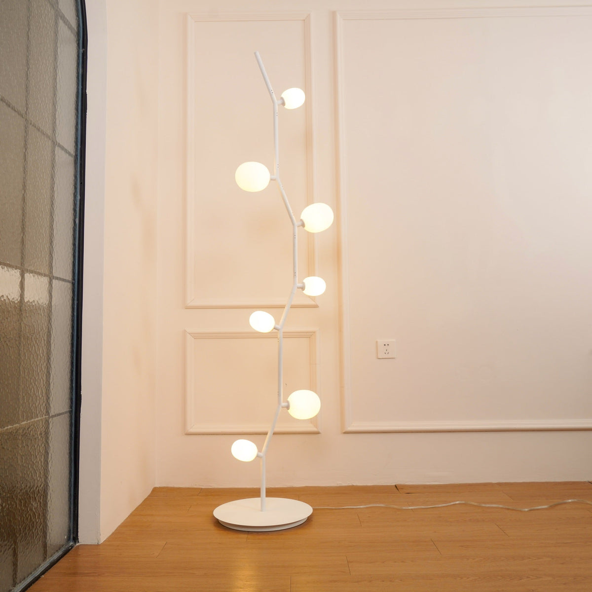 matteo-floor-lamp