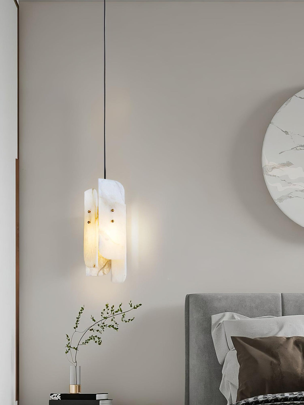 megalith-alabaster-pendant-light