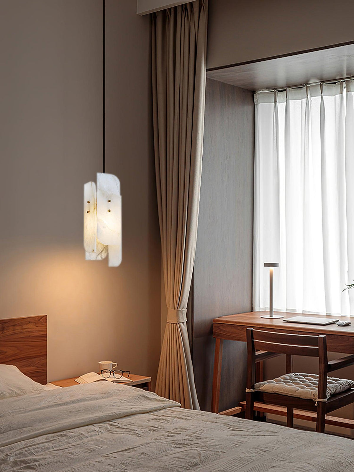 megalith-alabaster-pendant-light
