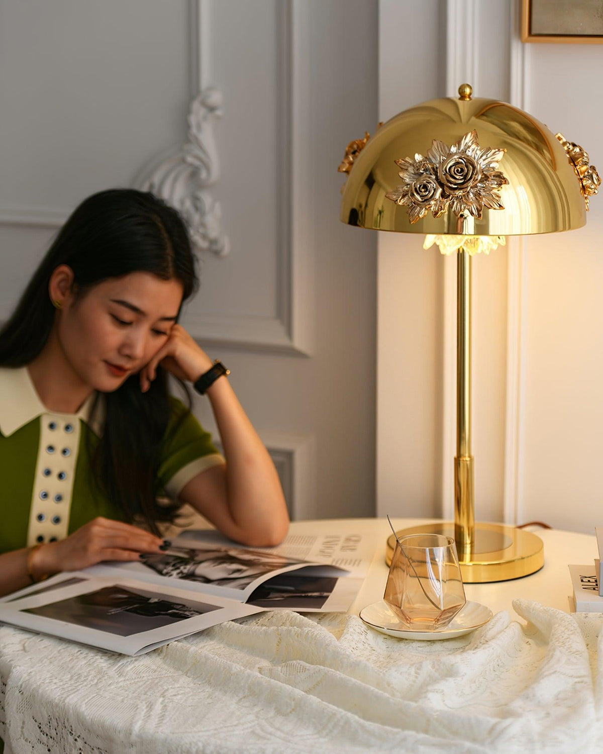 Meni Table Built In Battery Lamp