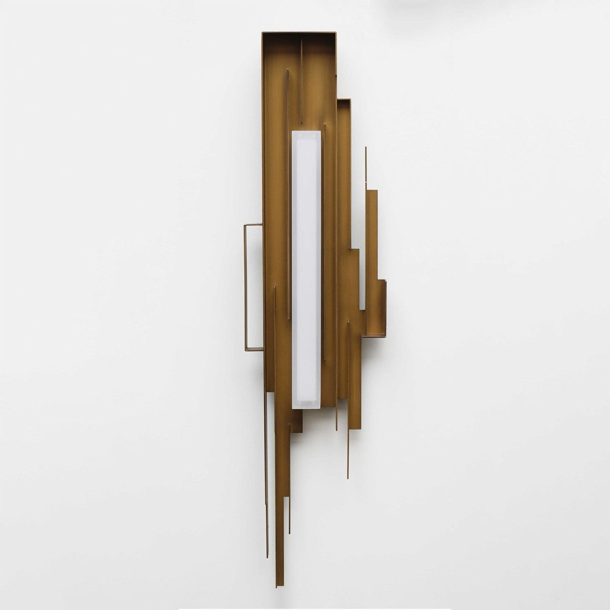Metal Sculpted Sconce