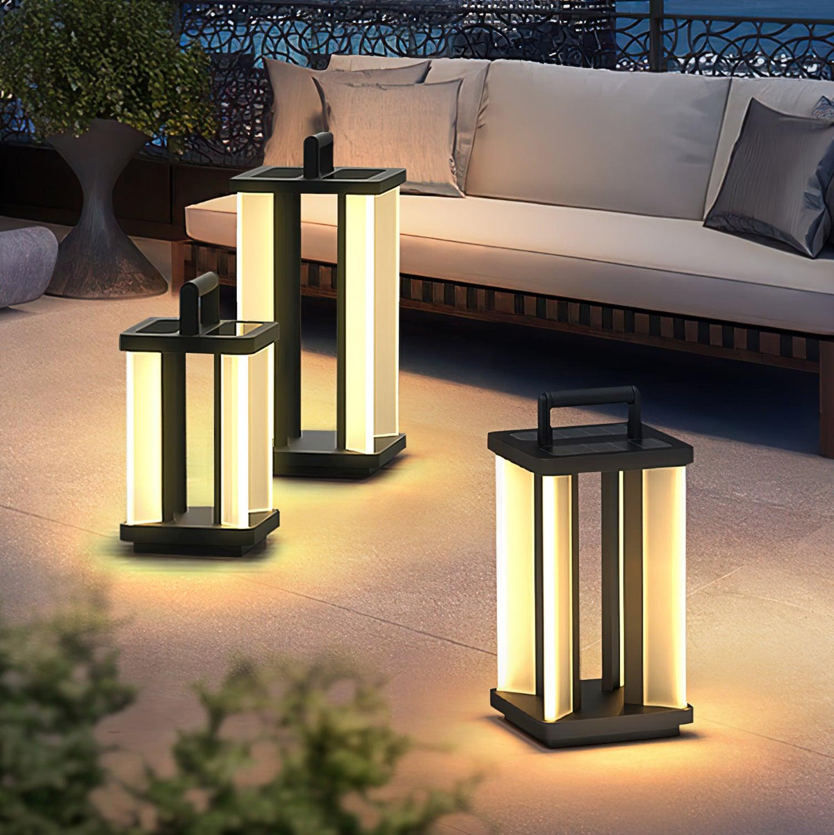 Metroluxe Solar Outdoor Light
