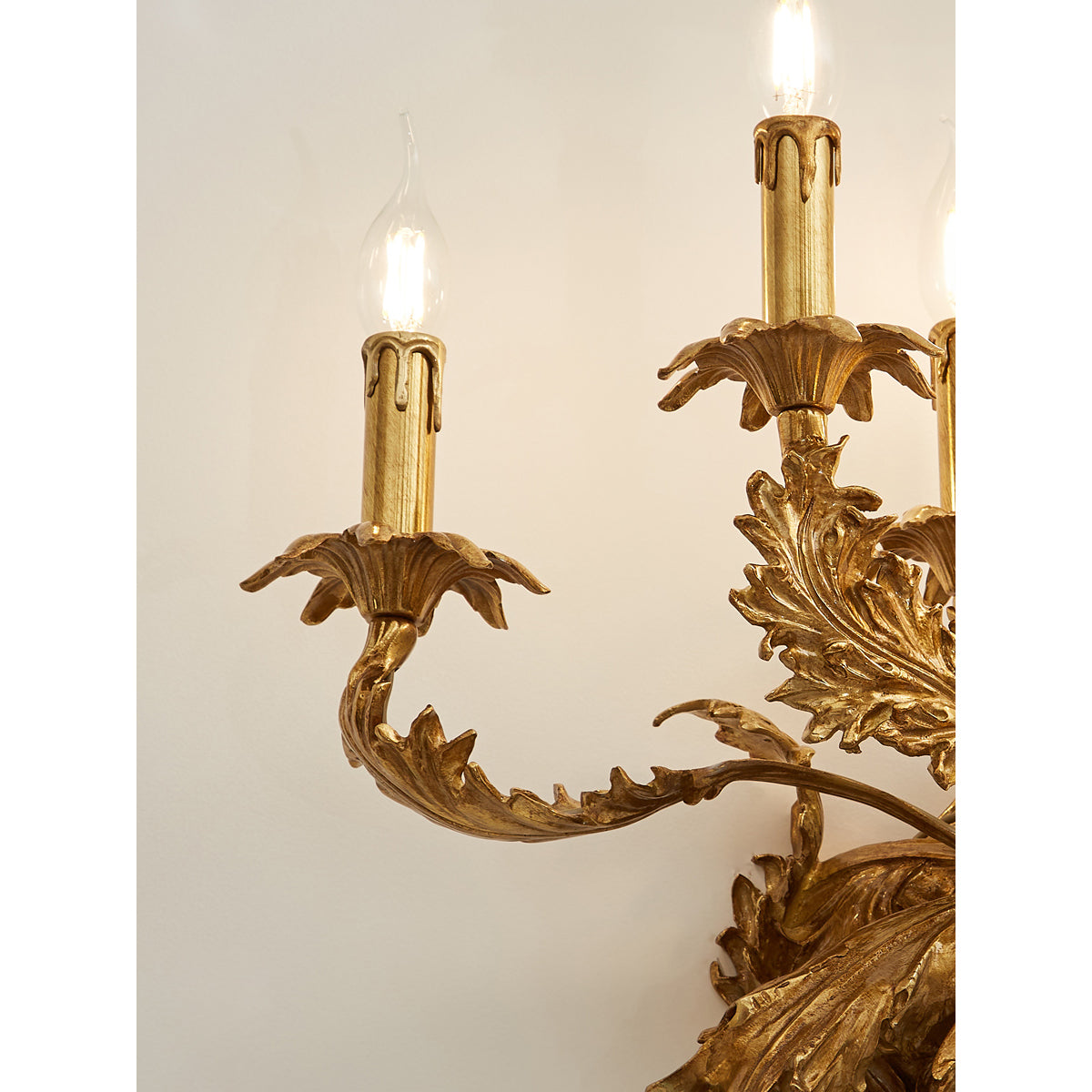 metropolitan-candle-wall-lamp
