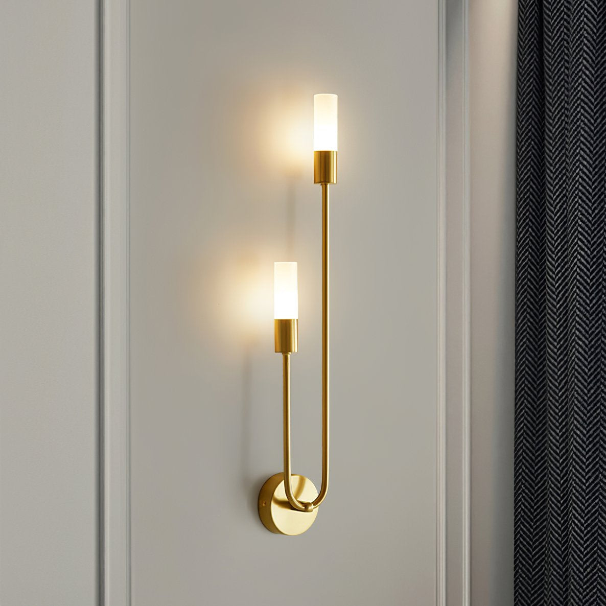 Meza Wall Lamp
