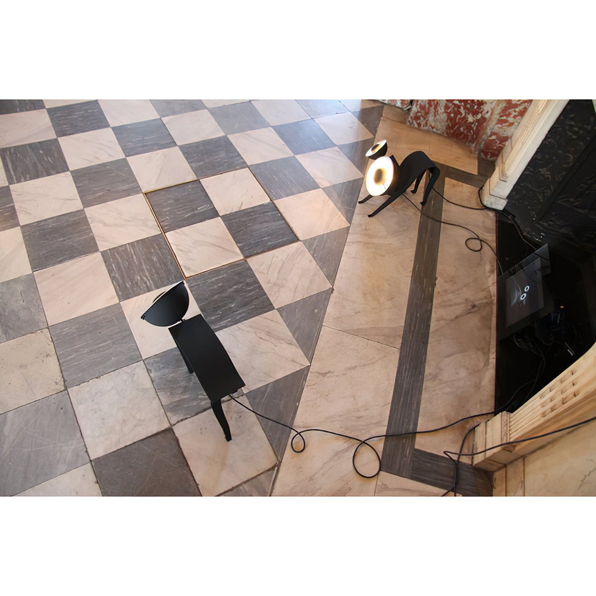 micha-cat-table-lamp